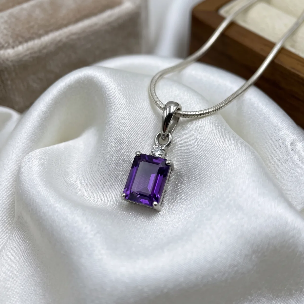 Amara Amethyst Classic Solitaire Pendant - view 1