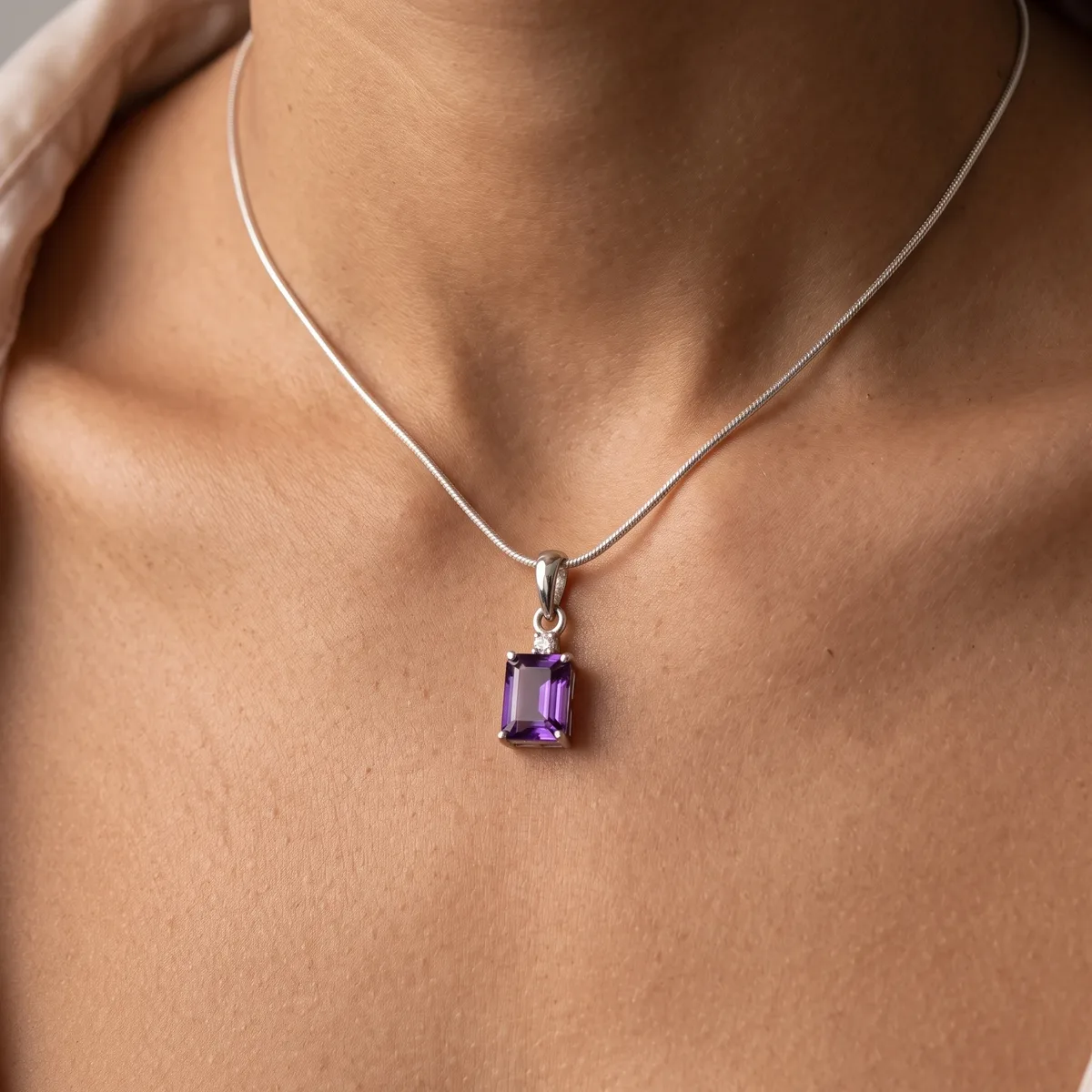 Amara Amethyst Classic Solitaire Pendant - view 2