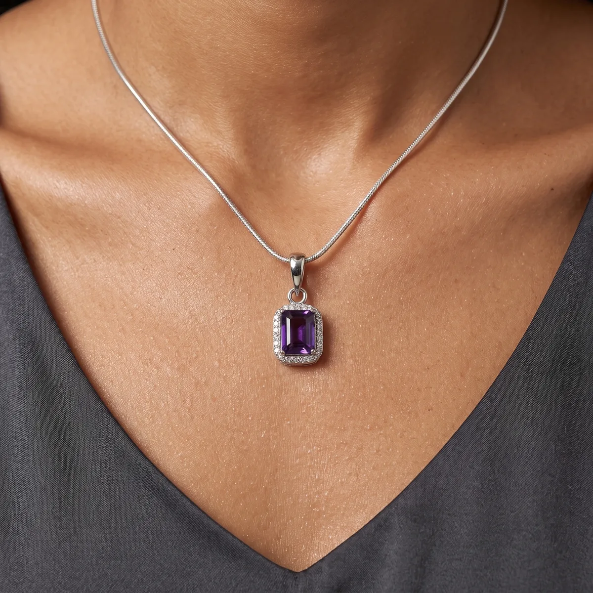 Amara Amethyst Crest Pendant - view 2