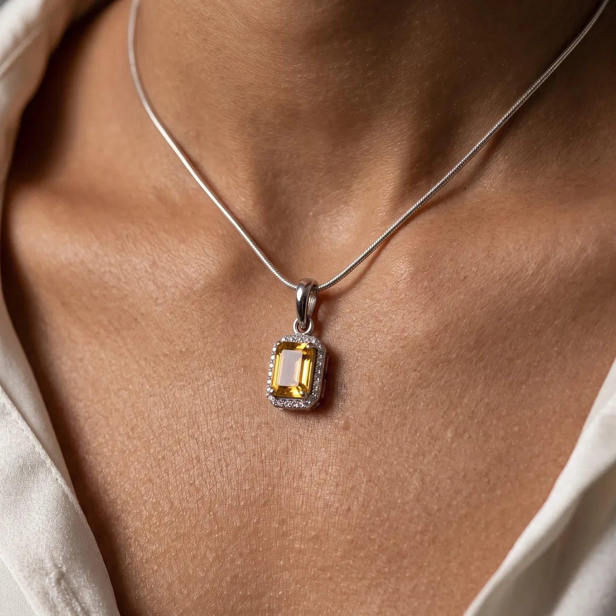 Solaris Citrine Crest Pendant - view 2