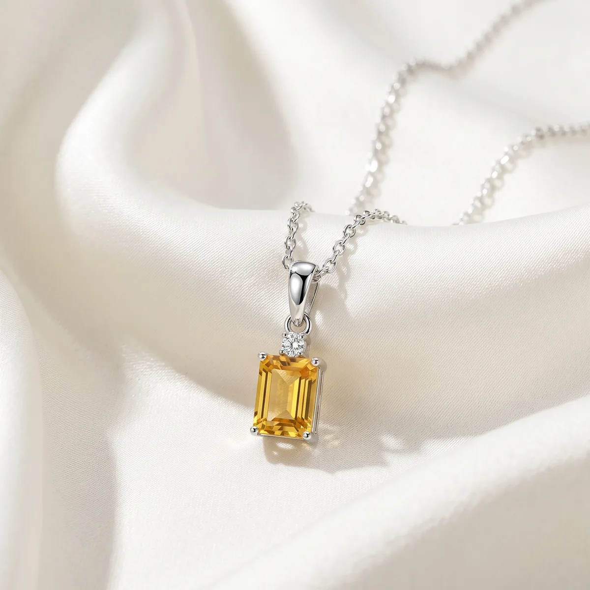 Solaris Citrine Grand Solitaire Pendant - view 1