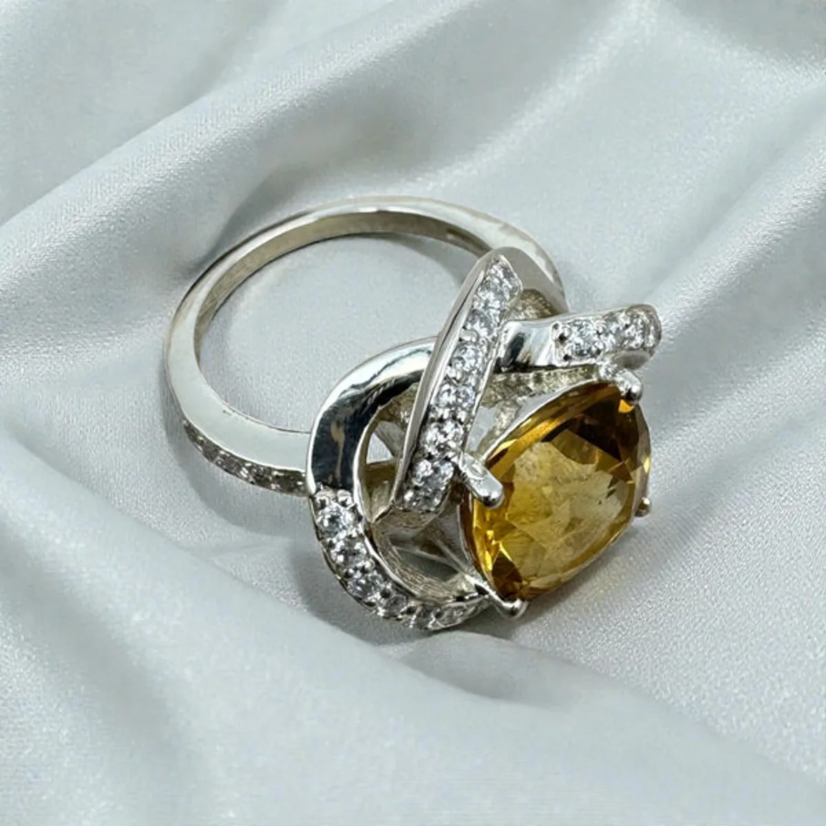Solaris Citrine Knot Ring - view 1